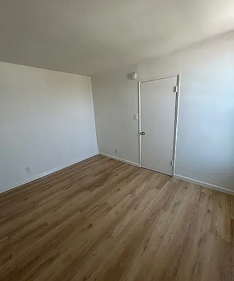 5225 Cahuenga Blvd #19 — Photo 7