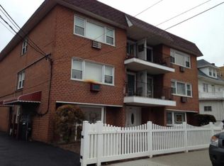 150 Beach 123rd St APT 1L, Rockaway Park, NY 11694