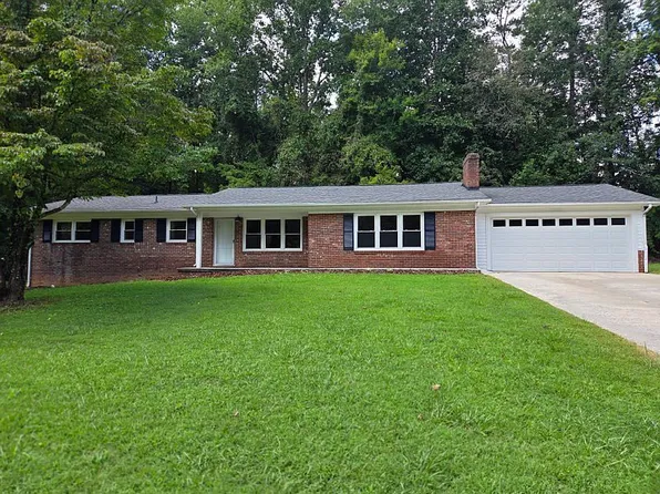 3828 Stroupe St, Morganton, NC 28655
