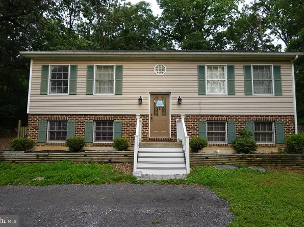 9443 Crystal Falls Dr, Hagerstown, MD 21740