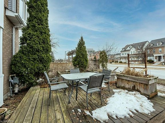 2nd image of 102 Glenashton Dr