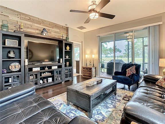 2nd image of 33037 Windelstraw Dr