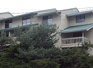 2111 Knox Ave APT 12, Bellingham, WA 98225