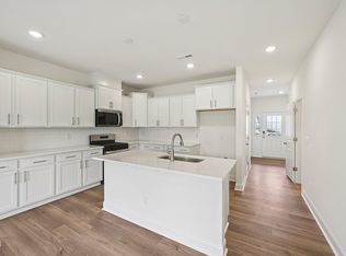 936 Kensley Grove Ln #59, Fuquay Varina, NC 27526