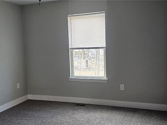 3rd image of 208 S Ward St