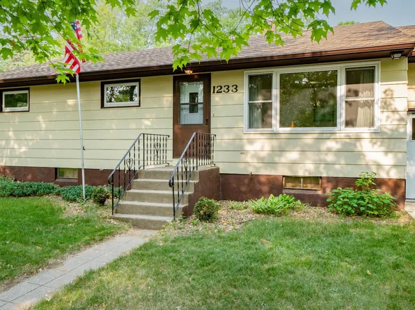 1233 1st St SW, Wadena, MN 56482