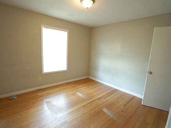 2nd image of 4225 Navaho Ave
