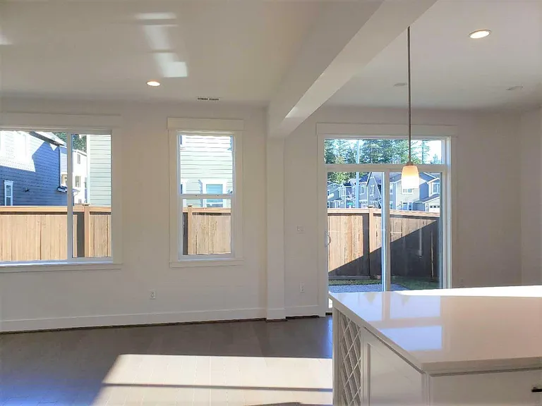 18717 44th Dr SE — Photo 5