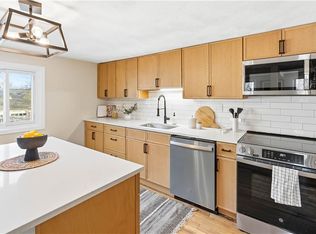 37 Phillip St, Coventry, RI 02816