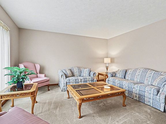 5th image of 617 Misty Creek Dr
