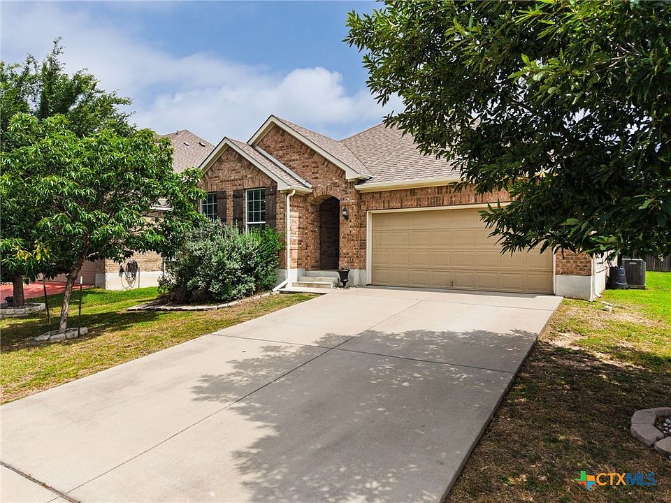 1st image of 827 Old World Dr