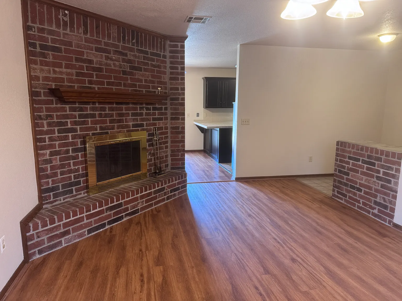 3 bed, 1370 sqft, $1,550 — Photo 3