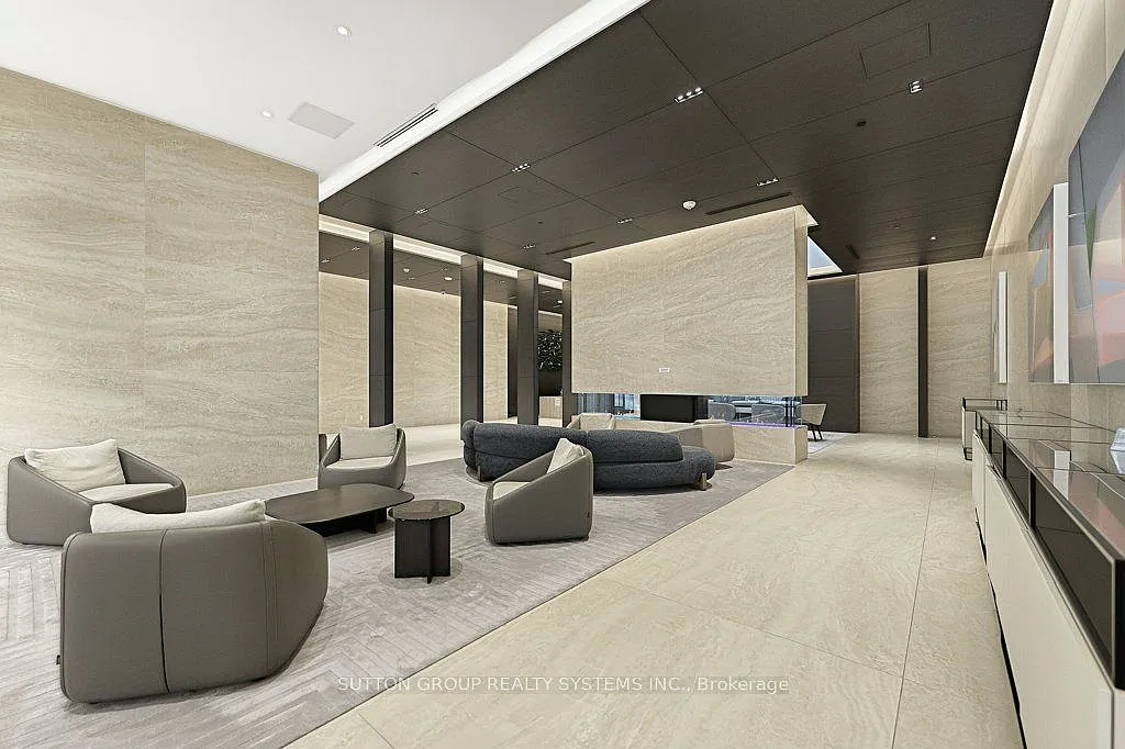 2221 Yonge — Photo 4