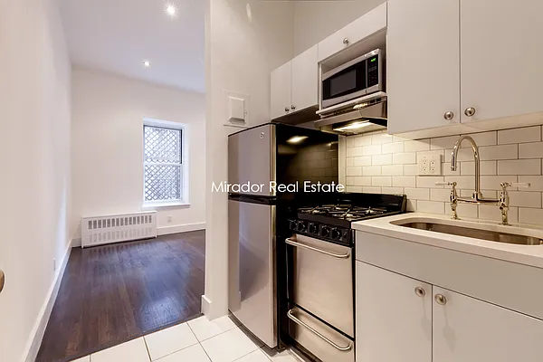 Rented by Mirador Real Estate | media 9