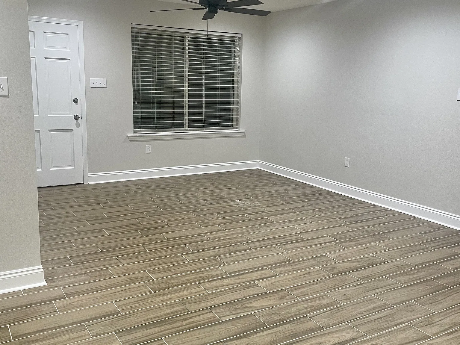 4 bed, 1500 sqft, $2,195 — Photo 4