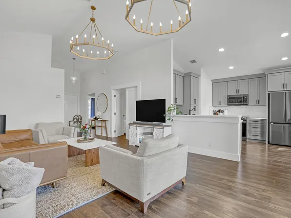 357 Hammocks Trail, Greenacres, FL 33413