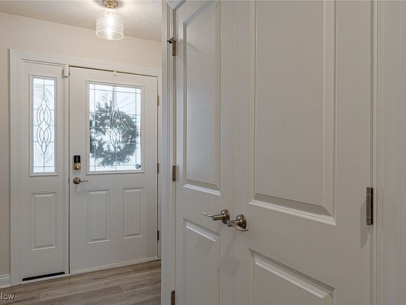 3rd image of 164 Larimar Dr
