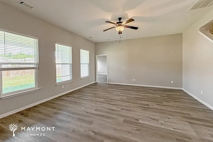 580 Smoky Mountains Dr — Photo 5