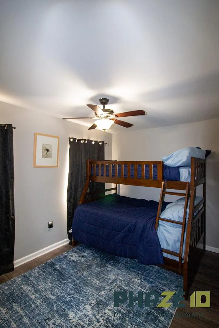1304 E Eager St — Photo 4