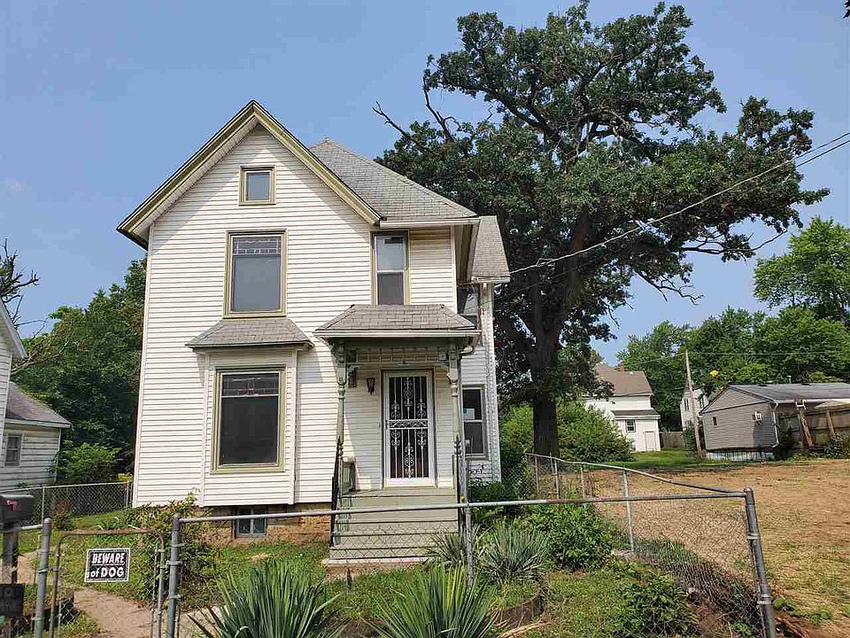1st image of 218 Forest Ave
