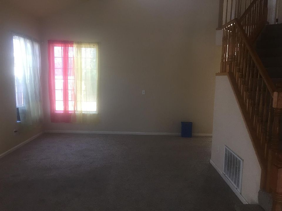 1st image of 5338 Hermitage Ave