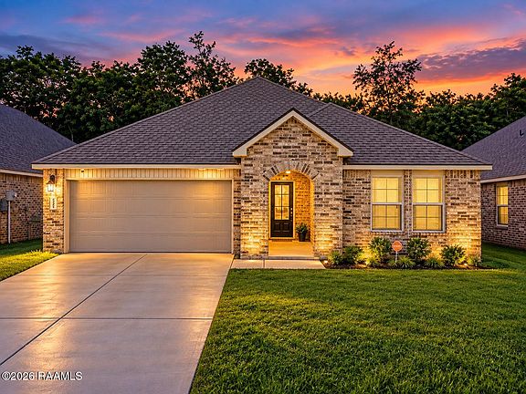 2nd image of 521 Saddle Crest Dr