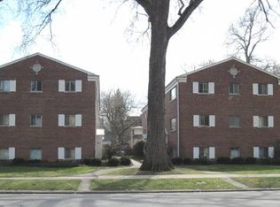 2520 Central St APT 2S, Evanston, IL 60201