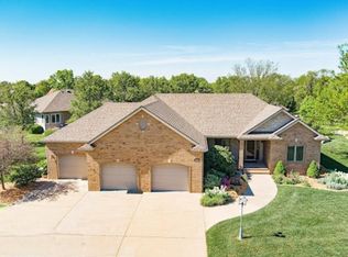2502 Maclean Cir, Salina, KS 67401