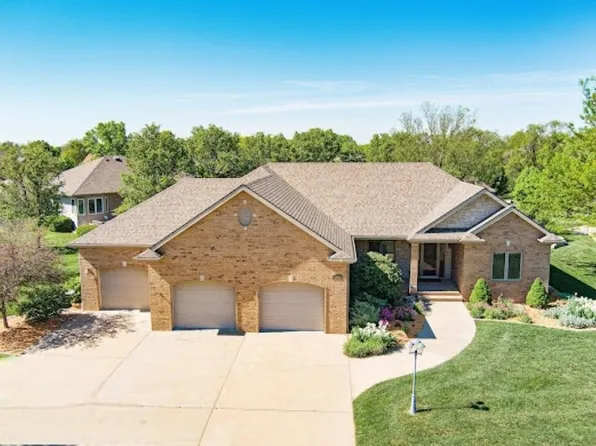 2502 Maclean Cir, Salina, KS 67401