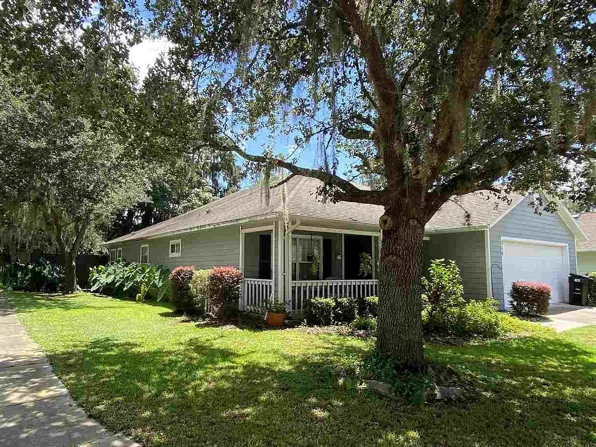 2179 Northwest 87 Terrace Weatherly - . — Photo 2