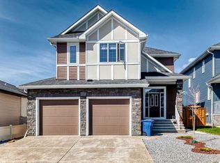 2004 E Ravensdun Cres SE, Airdrie, AB T4A3K2