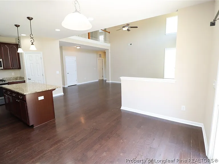 1015 Katie Ln — Photo 21