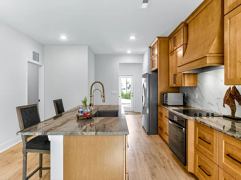 806 Dorset Stream Dr — Photo 8