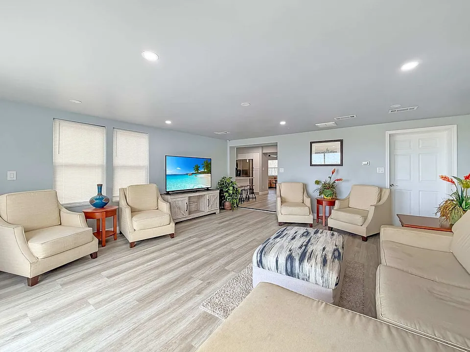 6403 South Hwy #A1A-ID1044462P