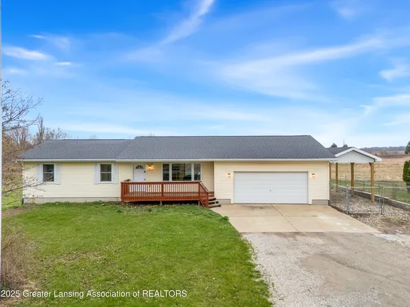 1088 W Kinsel Hwy, Charlotte, MI 48813