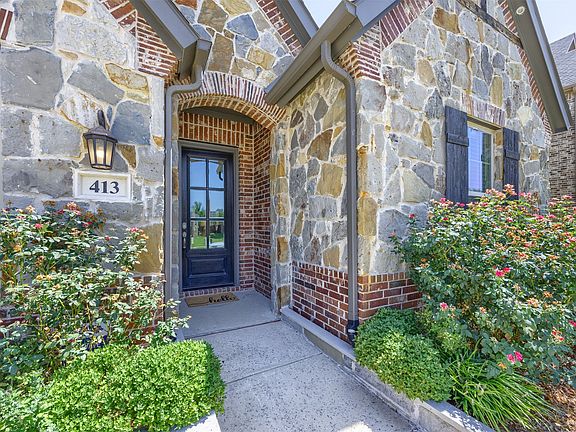 2nd image of 413 Winding Creek Ln