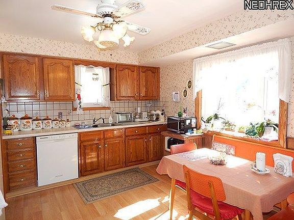 5th image of 10985 Kader Dr