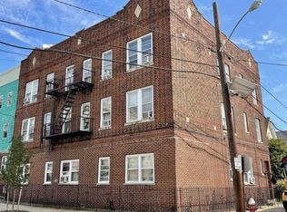 42 Hutton St, Jersey City, NJ 07307