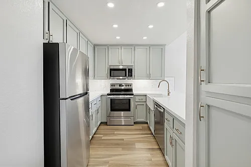 270 Dahlia Ave #9-1 Photo 1