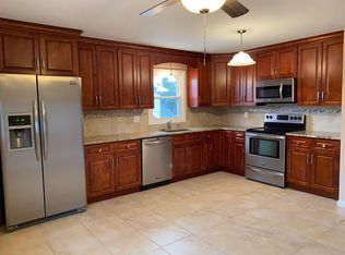 59 S Grand St FLOOR 2, Westbury, NY 11590