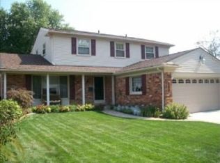 15054 Willowbrook Ln, Plymouth, MI 48170
