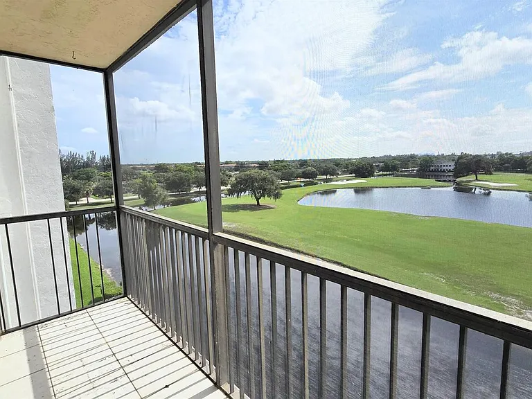 3100 W Rolling Hills Cir #609 — Photo 2