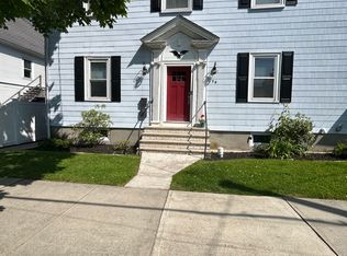 79 Franklin St #2R, Bristol, RI 02809