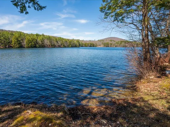 71 Luce Lane, Hope, ME 04847