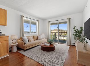 12550 140th Ave NW #420, Edmonton, AB T5X6J4