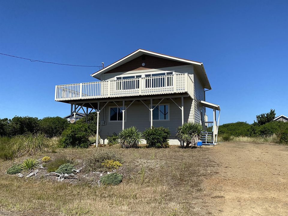 1st image of 934 Starfish Ct SW