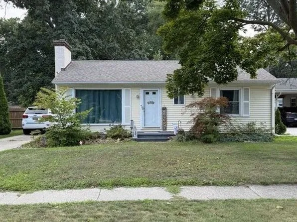 3321 Pine Grove Ave, Port Huron, MI 48060