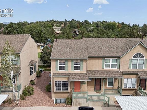 2nd image of 6237 Colony Cir