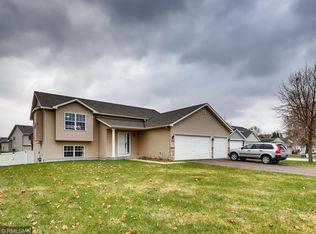 332 3rd Ave NE, Lonsdale, MN 55046