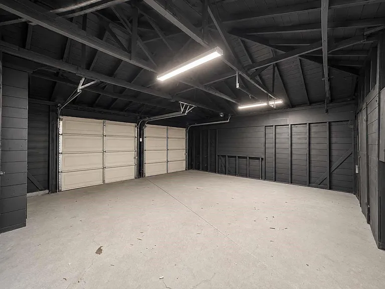 703 Texas Ave — Photo 25